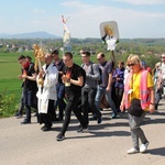 Adoracja Jezusa w drodze z Wieprza do Tomic - grupa bł. ks. M. Sopoćki