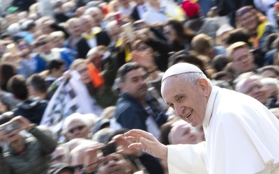 Papież: Kościół zawsze zachęcał do miłości do swego narodu i przestrzegał przed jej wypaczeniami