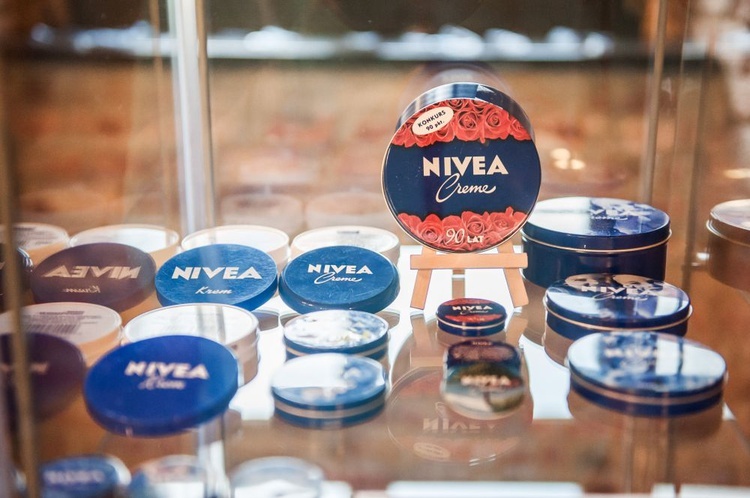 W Rudach można zobaczyć wystawę „Nivea w kolorze blue” 