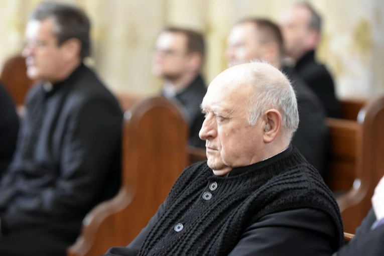 Pielgrzymka duchowieństwa do strzegomskiej bazyliki