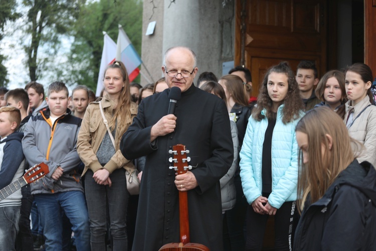 Powitanie grupy bł. ks. Sopoćki w Nidku - 2019