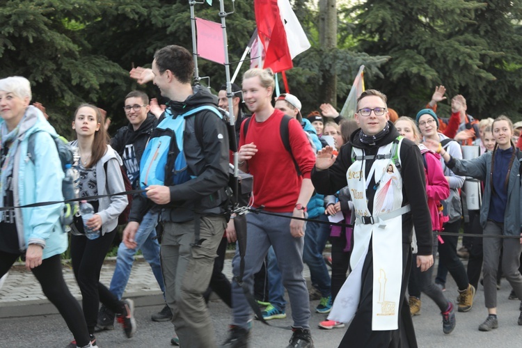 Powitanie grupy bł. ks. Sopoćki w Nidku - 2019