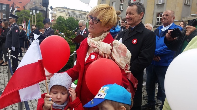 Obchody rocznicy uchwalenia Konstytucji 3 Maja oraz 98. rocznicy wybuchu III Powstania Śląskiego