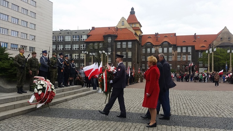 Obchody rocznicy uchwalenia Konstytucji 3 Maja oraz 98. rocznicy wybuchu III Powstania Śląskiego