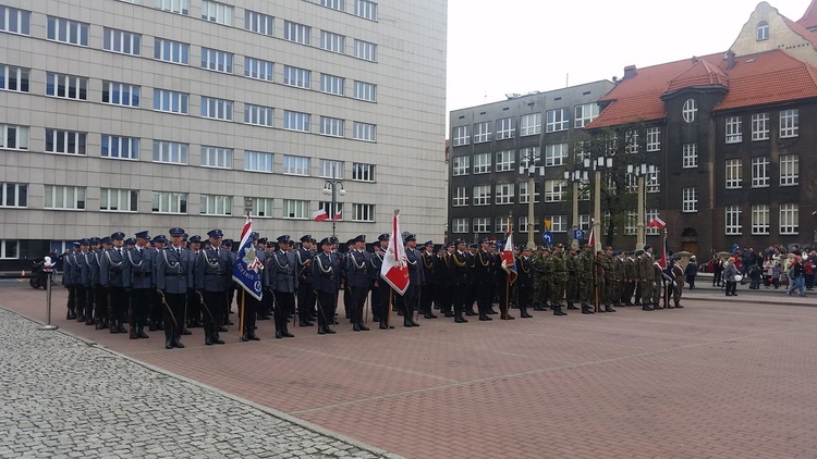 Obchody rocznicy uchwalenia Konstytucji 3 Maja oraz 98. rocznicy wybuchu III Powstania Śląskiego