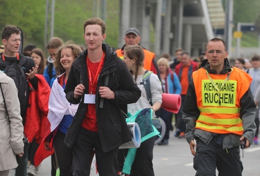 7. pielgrzymka dotarła z Hałcnowa do Łagiewnik - 2019