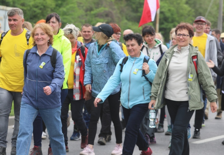 7. pielgrzymka dotarła z Hałcnowa do Łagiewnik - 2019