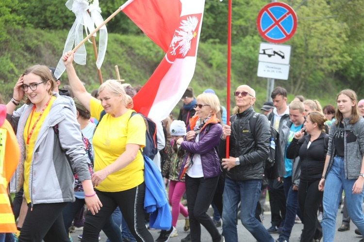 7. pielgrzymka dotarła z Hałcnowa do Łagiewnik - 2019