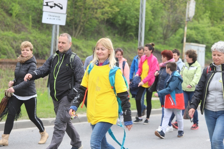 7. pielgrzymka dotarła z Hałcnowa do Łagiewnik - 2019