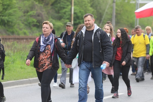 7. pielgrzymka dotarła z Hałcnowa do Łagiewnik - 2019
