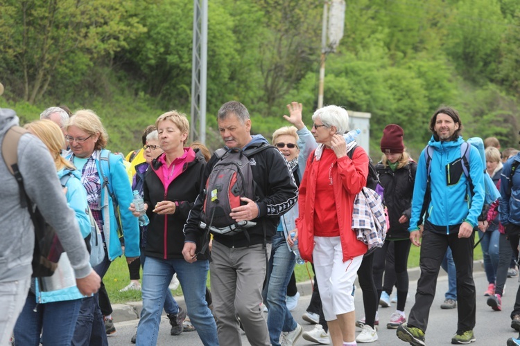 7. pielgrzymka dotarła z Hałcnowa do Łagiewnik - 2019