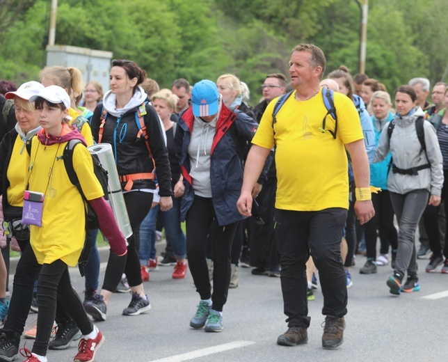 7. pielgrzymka dotarła z Hałcnowa do Łagiewnik - 2019