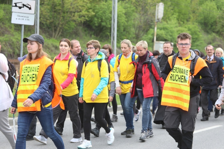 7. pielgrzymka dotarła z Hałcnowa do Łagiewnik - 2019