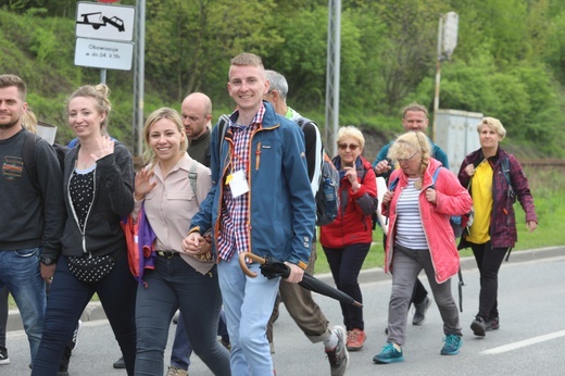 7. pielgrzymka dotarła z Hałcnowa do Łagiewnik - 2019