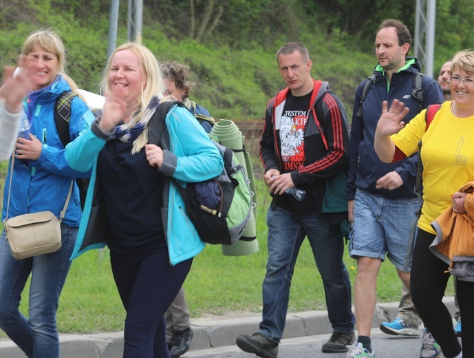 7. pielgrzymka dotarła z Hałcnowa do Łagiewnik - 2019