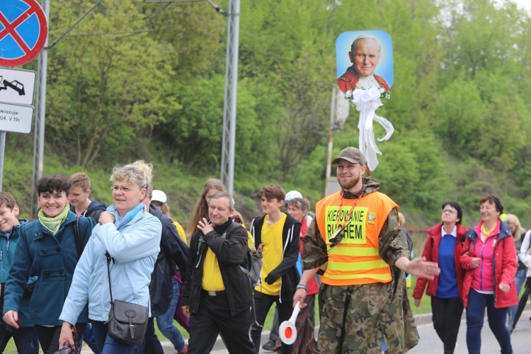 7. pielgrzymka dotarła z Hałcnowa do Łagiewnik - 2019