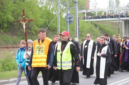 7. pielgrzymka dotarła z Hałcnowa do Łagiewnik - 2019