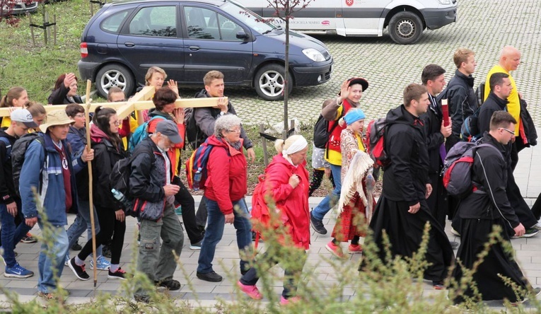 Pielgrzymi łagiewniccy dotarli do Centrum św. Jana Pawła II - 2019