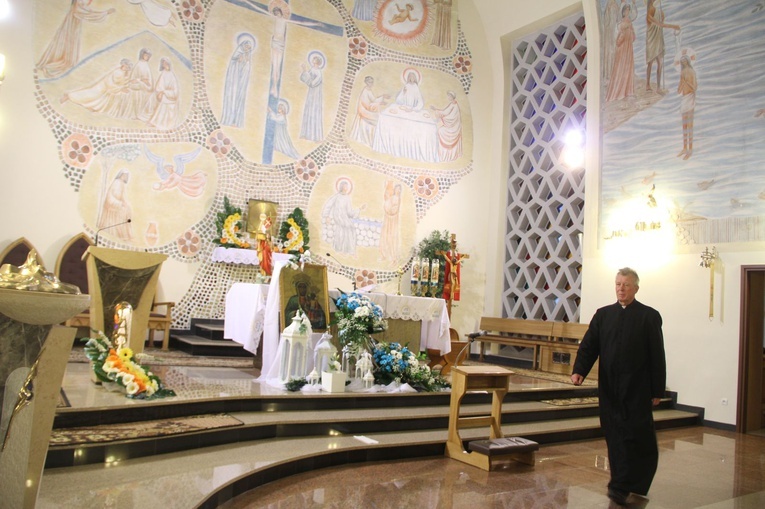 Hołd dla Maryi w Mikołajowicach