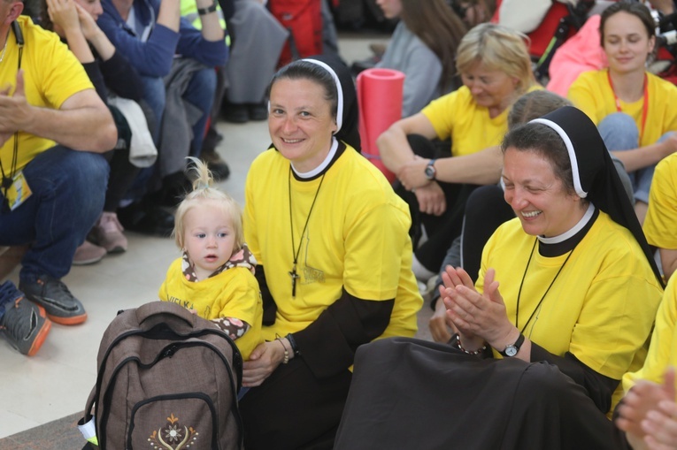 Łagiewniccy pielgrzymi u św. Faustyny i na Mszy św. w bazylice - 2019 