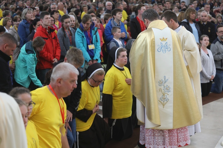 Łagiewniccy pielgrzymi u św. Faustyny i na Mszy św. w bazylice - 2019 