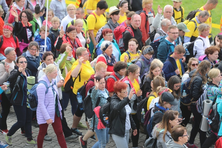 Łagiewniccy pielgrzymi u św. Faustyny i na Mszy św. w bazylice - 2019 