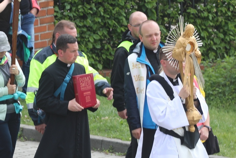 Łagiewniccy pielgrzymi u św. Faustyny i na Mszy św. w bazylice - 2019 