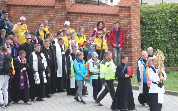 Łagiewniccy pielgrzymi u św. Faustyny i na Mszy św. w bazylice - 2019 