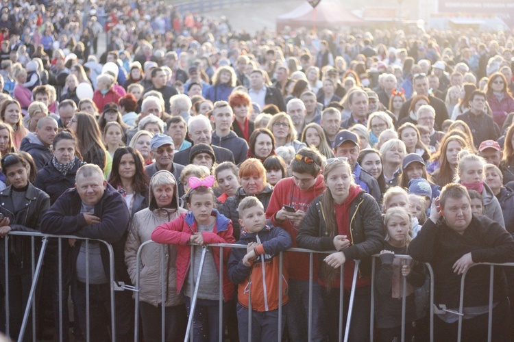 Kilka tysięcy osób bawiło się podczas żyrardowskiej "Majówki ze Sławomirem".