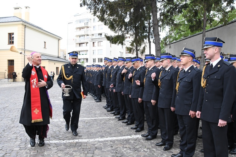 Pielgrzymka strażaków i kominiarzy