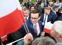 Premier: Patriotyzm to nie puste hasło