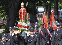 Procesja z kaplicy narodzenia św. Stanisława do bazyliki.