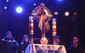 Pielgrzymo-tańce ze Straconką i adoracja z Fausystemem w Wysokiej - 2019