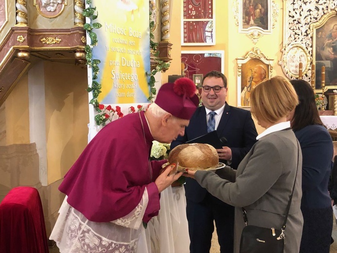 Rocznica ustanowienia sanktuarium i udzielenie sakramentu bierzmowania w Polanicy-Zdroju