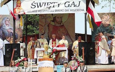 Odpustowej Mszy św. przewodniczył bp W. Skibicki. 