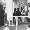 ▲	Ojciec Święty w 1979 roku zaprosił uczestników na Jasną Górę.