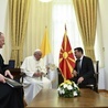 Franciszek podczas spotkania z premierem, Zoranem Zajevem