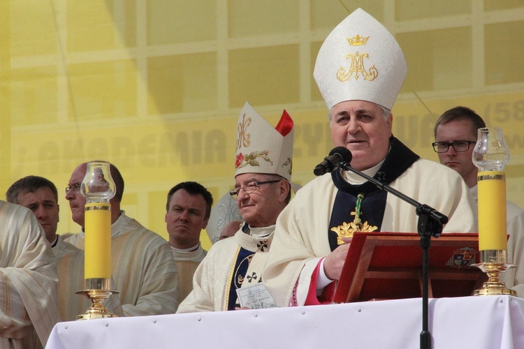 Ogłoszenie kolegiaty NMP Bazyliką Morską cz. 2