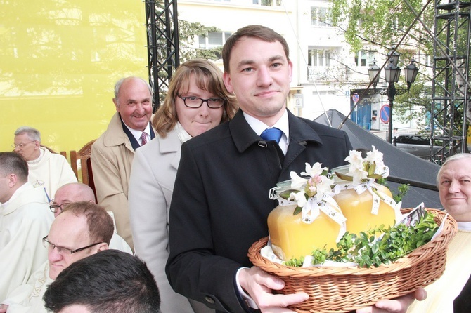 Ogłoszenie kolegiaty NMP Bazyliką Morską cz. 2