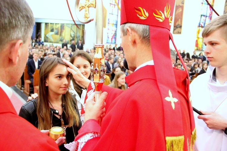 Bierzmowanie w kościele św. Pawła w Bochni