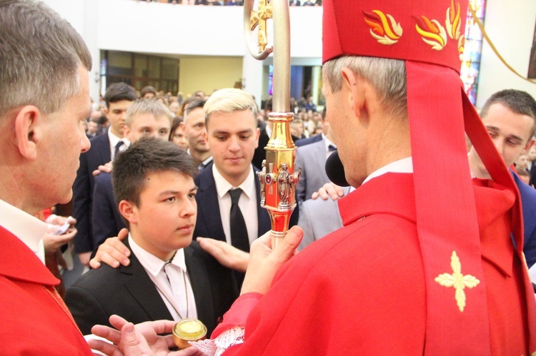 Bierzmowanie w kościele św. Pawła w Bochni