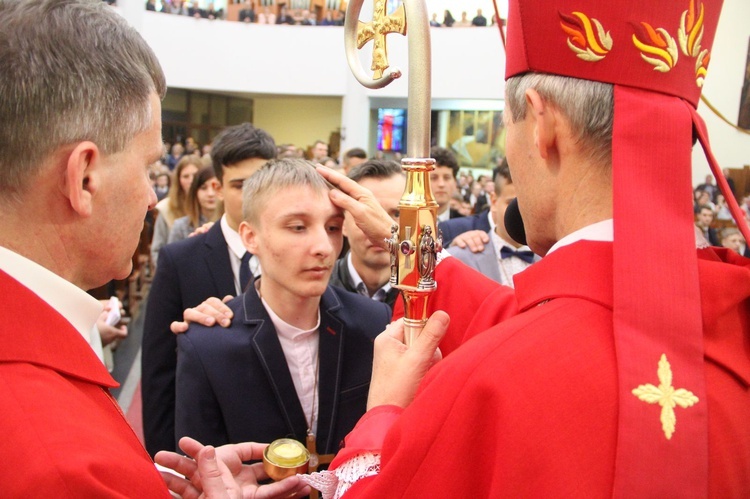 Bierzmowanie w kościele św. Pawła w Bochni