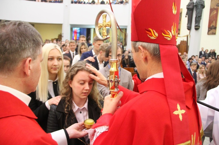 Bierzmowanie w kościele św. Pawła w Bochni