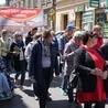 Ulicami Świdnicy przemaszerowali m.in. uczniowie Zespołu Szkół Specjalnych