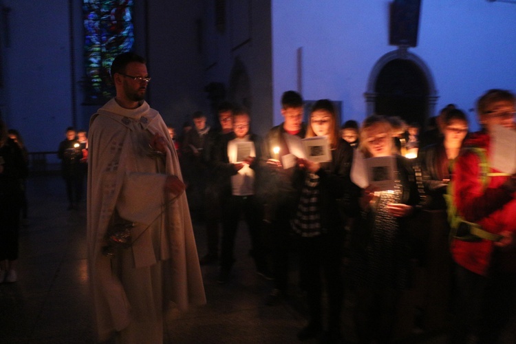 Akatyst ku czci Bogurodzicy u dominikanów