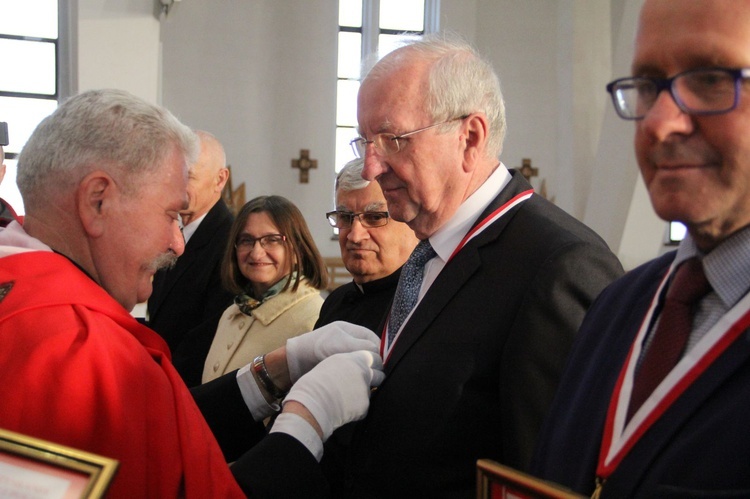 Wręczenie medali Podkarpackiej Komandorii Bractwa Orderu św. Stanisława