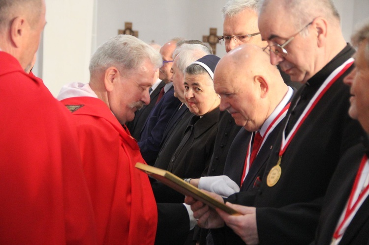 Wręczenie medali Podkarpackiej Komandorii Bractwa Orderu św. Stanisława