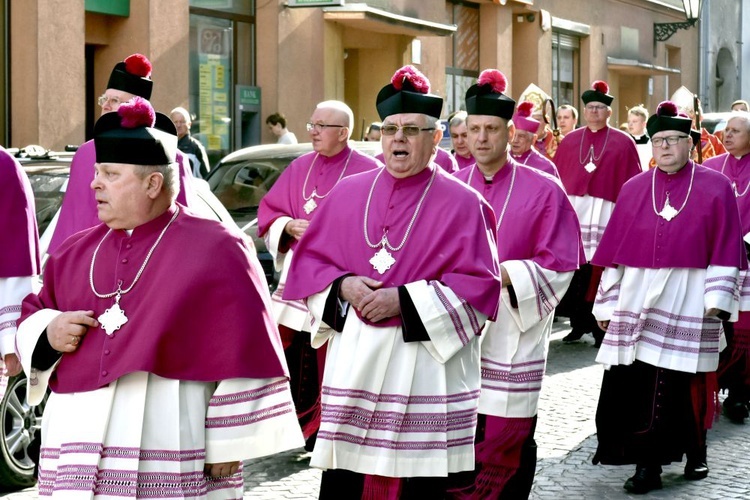 Odpust św. Stanisława, biskupa i męczennika, w diecezji świdnickiej