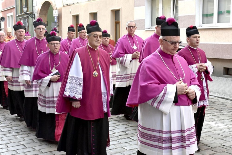 Odpust św. Stanisława, biskupa i męczennika, w diecezji świdnickiej