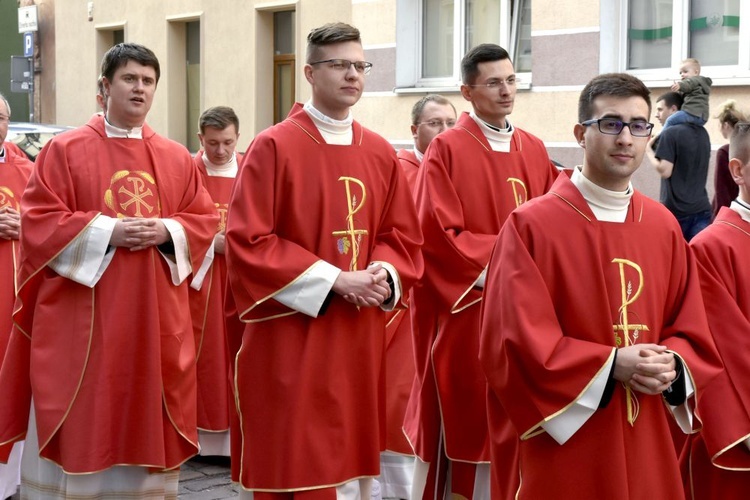 Odpust św. Stanisława, biskupa i męczennika, w diecezji świdnickiej